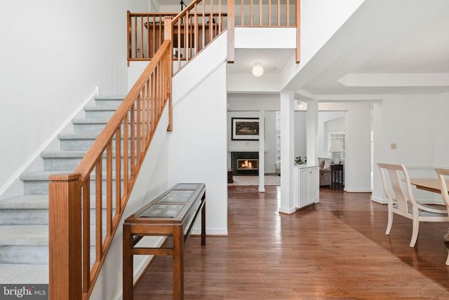 38 LENAPE DR, New Hope, PA 18938