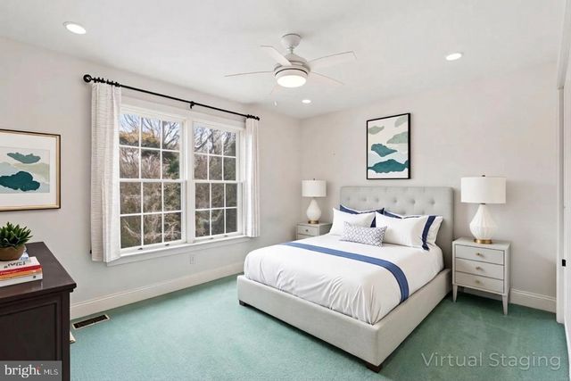 38 LENAPE DR, New Hope, PA 18938