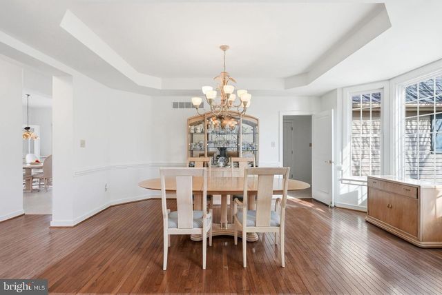 38 LENAPE DR, New Hope, PA 18938