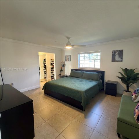 820 NW 91st Ave, Pembroke Pines, FL 33024