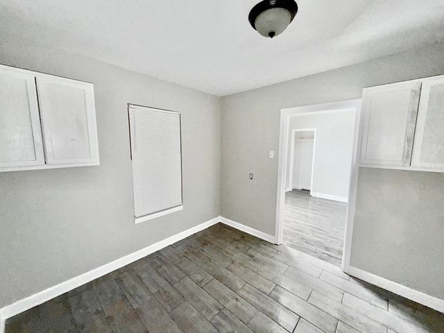 2261 HUNTER AVE, Memphis, TN 38108