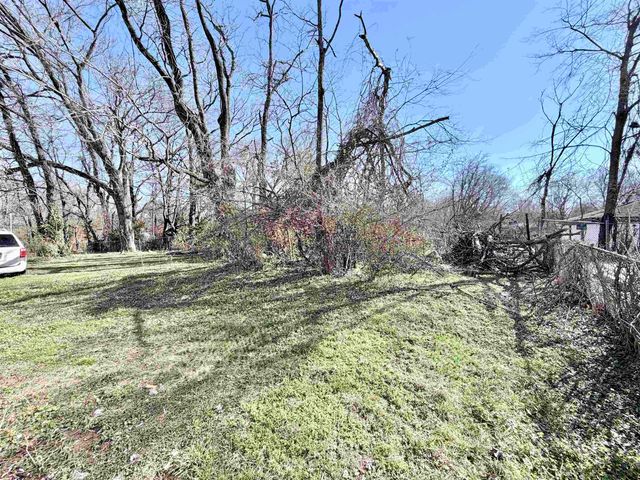 2261 HUNTER AVE, Memphis, TN 38108