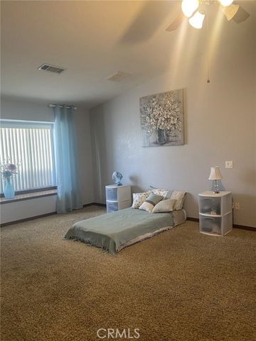 19824 Yucca Loma Road, Apple Valley, CA 92307