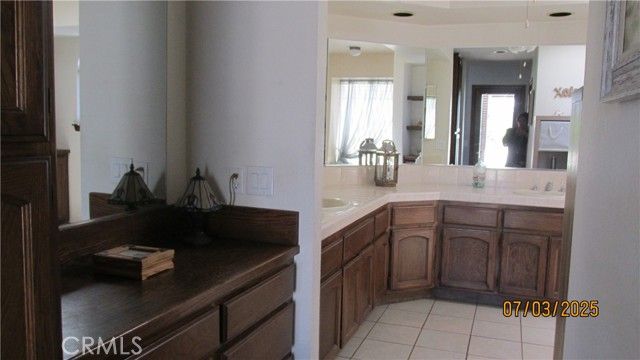 19824 Yucca Loma Road, Apple Valley, CA 92307