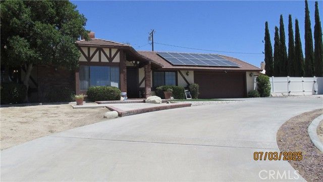 19824 Yucca Loma Road, Apple Valley, CA 92307