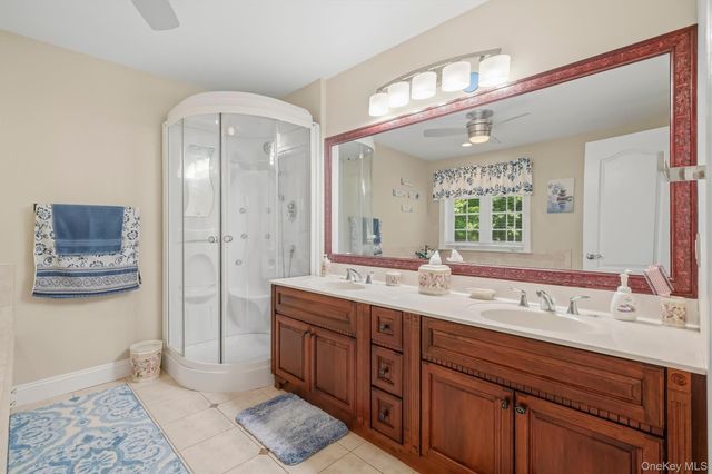 2 Pond Ridge Crossing, Newburgh, NY 12550