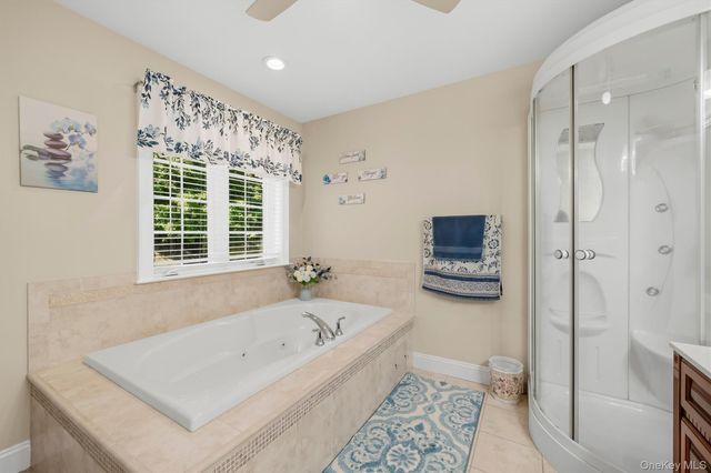 2 Pond Ridge Crossing, Newburgh, NY 12550