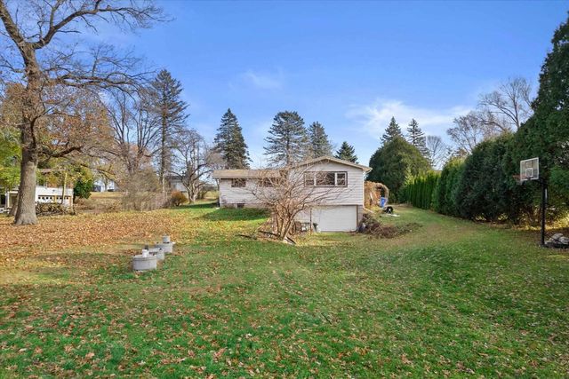 2257 S Syene Road, Fitchburg, WI 53711