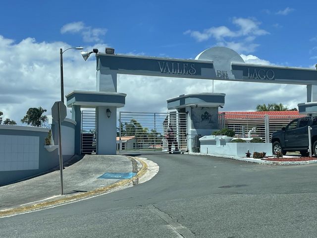 JACINTO, Caguas, PR 00725