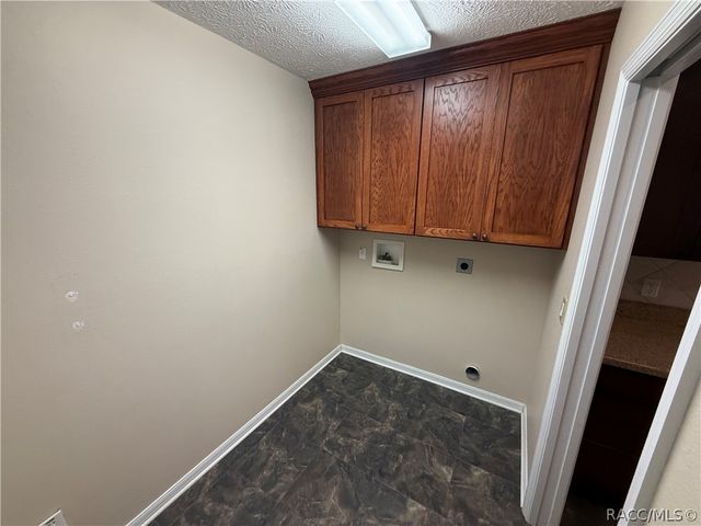 1035 S Brookfield Drive, Lecanto, FL 34461