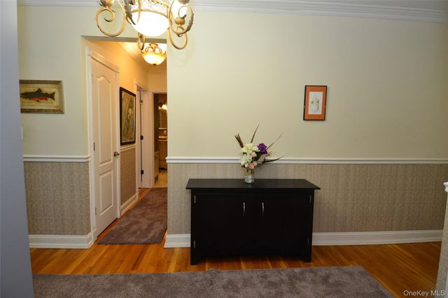 40 Rockledge Road 2A, Hartsdale, NY 10530