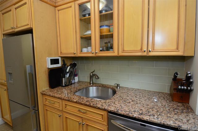 40 Rockledge Road 2A, Hartsdale, NY 10530