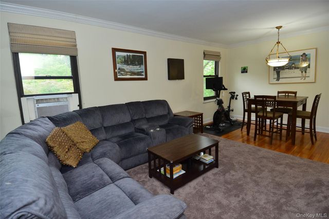 40 Rockledge Road 2A, Hartsdale, NY 10530