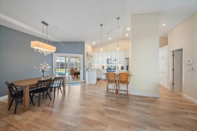 4424 DIAMOND CIRCLE W, Sarasota, FL 34233