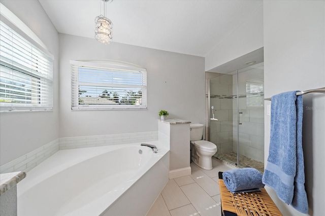 4424 DIAMOND CIRCLE W, Sarasota, FL 34233