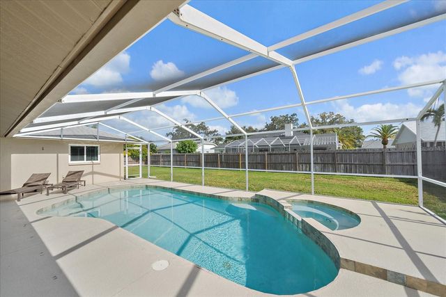 4424 DIAMOND CIRCLE W, Sarasota, FL 34233