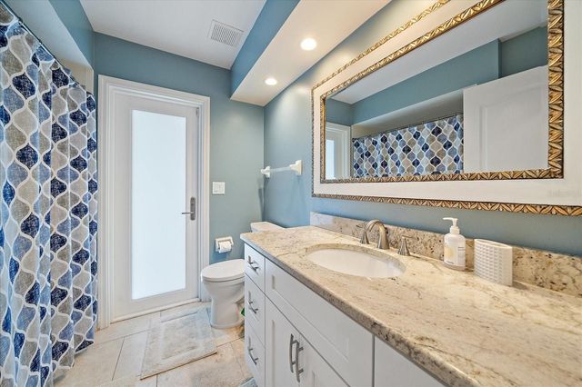 4424 DIAMOND CIRCLE W, Sarasota, FL 34233