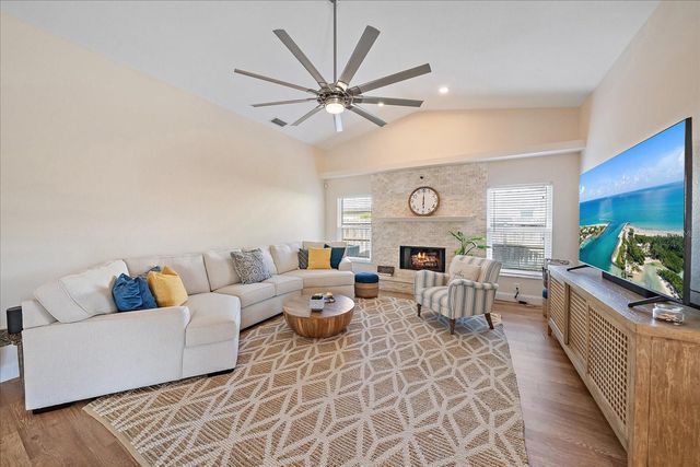 4424 DIAMOND CIRCLE W, Sarasota, FL 34233