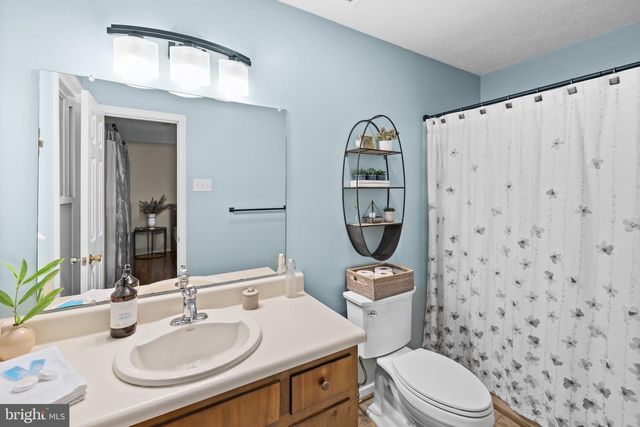 154 BECKY CT, Bumpass, VA 23024