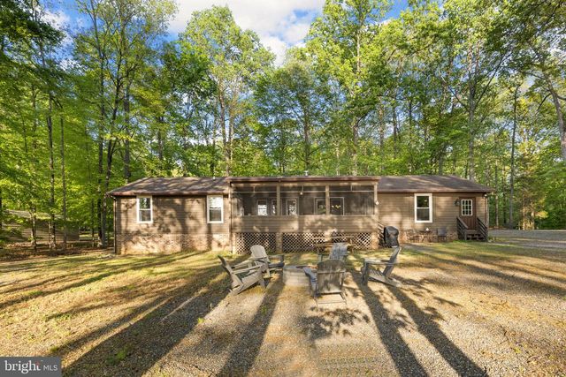 154 BECKY CT, Bumpass, VA 23024