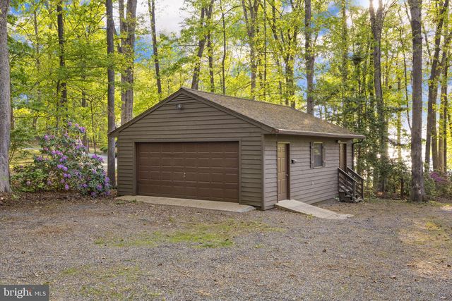 154 BECKY CT, Bumpass, VA 23024