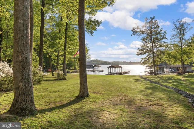 154 BECKY CT, Bumpass, VA 23024