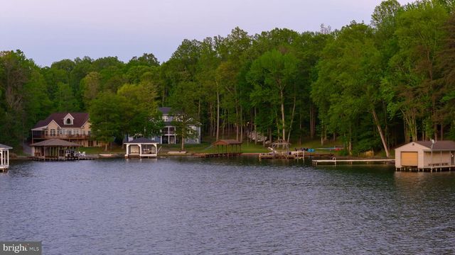 154 BECKY CT, Bumpass, VA 23024
