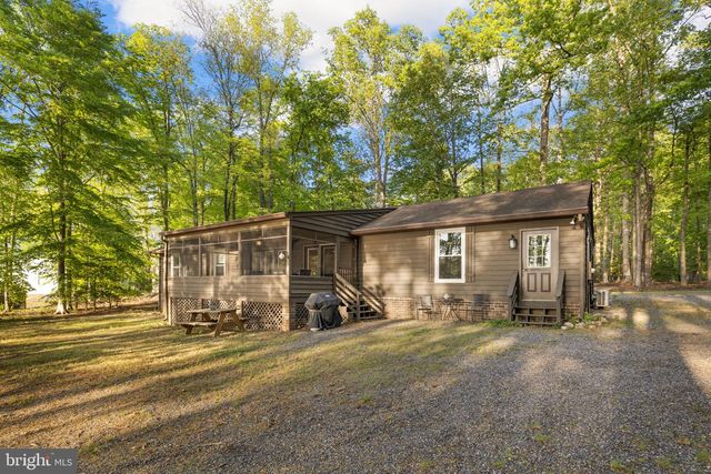 154 BECKY CT, Bumpass, VA 23024