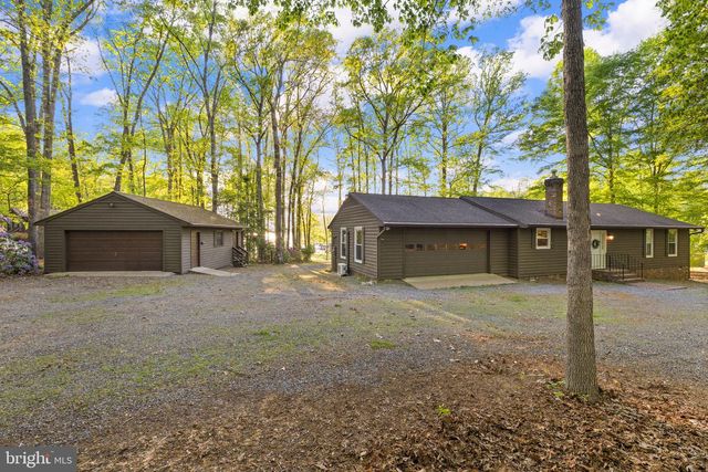 154 BECKY CT, Bumpass, VA 23024