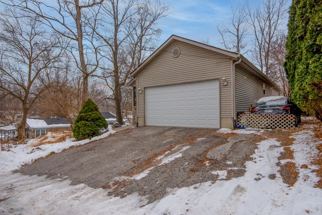 4104-2 Sumac Road, Valparaiso, IN 46383