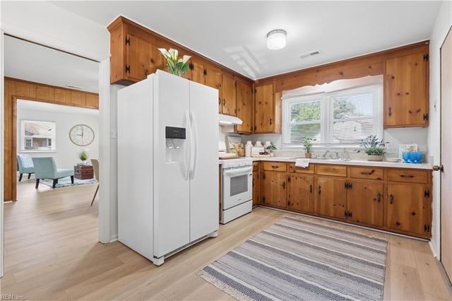 98 Fort Worth ST, Hampton, VA 23669