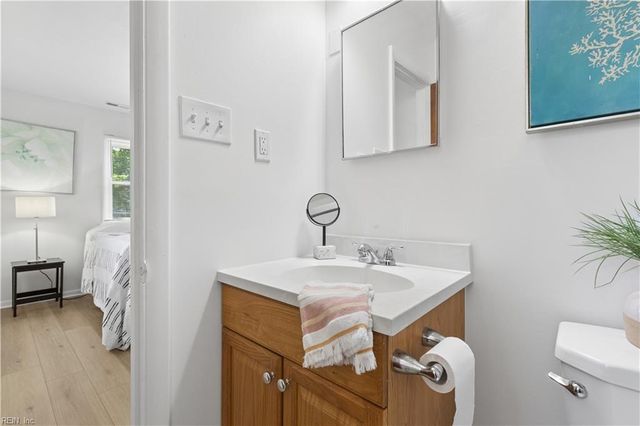 98 Fort Worth ST, Hampton, VA 23669