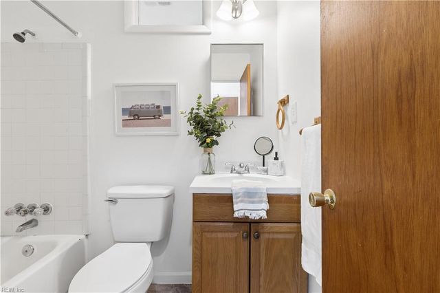 98 Fort Worth ST, Hampton, VA 23669