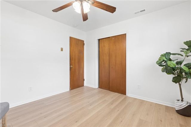 98 Fort Worth ST, Hampton, VA 23669