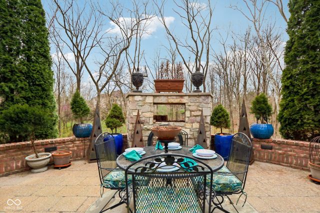 14575 Geist Ridge Drive, Fishers, IN 46040