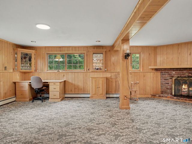 7 Wheeler Drive, Danbury, CT 06811