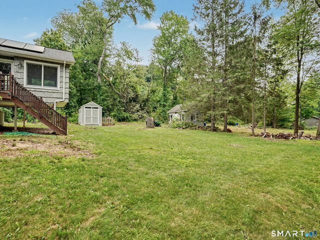 7 Wheeler Drive, Danbury, CT 06811