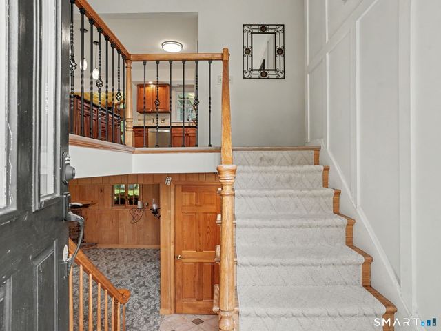 7 Wheeler Drive, Danbury, CT 06811