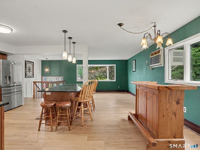 7 Wheeler Drive, Danbury, CT 06811