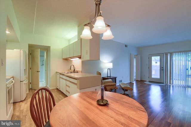 1105 CHERRINGTON DR, Harrisburg, PA 17110