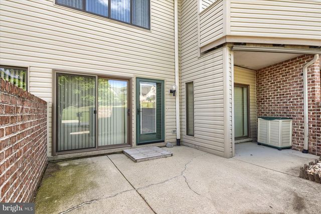 1105 CHERRINGTON DR, Harrisburg, PA 17110