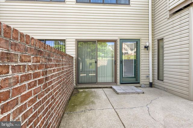 1105 CHERRINGTON DR, Harrisburg, PA 17110