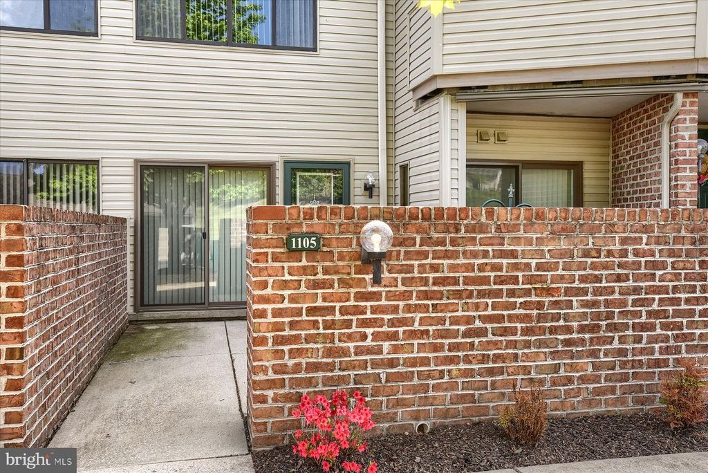 1105 CHERRINGTON DR, Harrisburg, PA 17110