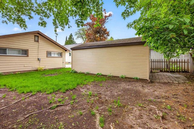 715 DIVISION STREET, Neenah, WI 54956