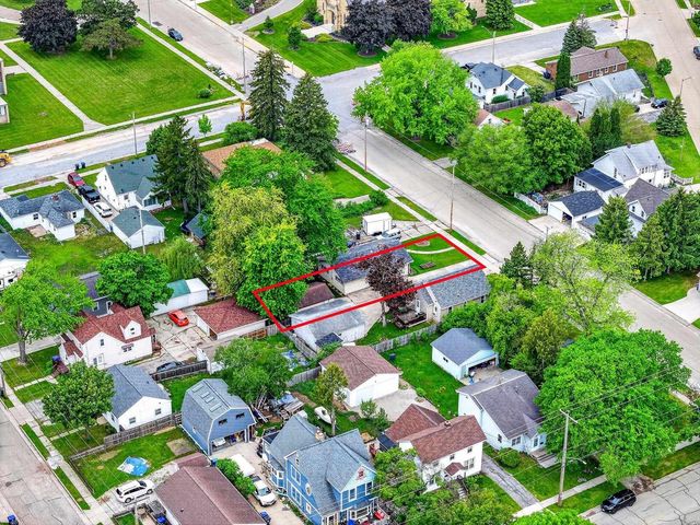 715 DIVISION STREET, Neenah, WI 54956