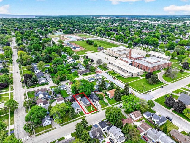 715 DIVISION STREET, Neenah, WI 54956