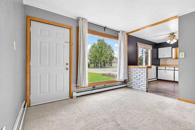 715 DIVISION STREET, Neenah, WI 54956