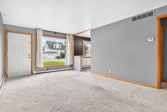 715 DIVISION STREET, Neenah, WI 54956