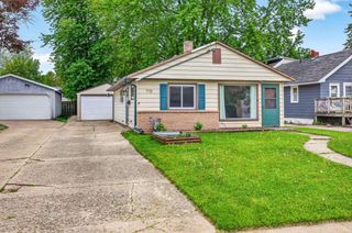 715 DIVISION STREET, Neenah, WI 54956