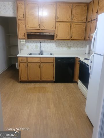 6847 Oak View Court, Riverdale, GA 30274